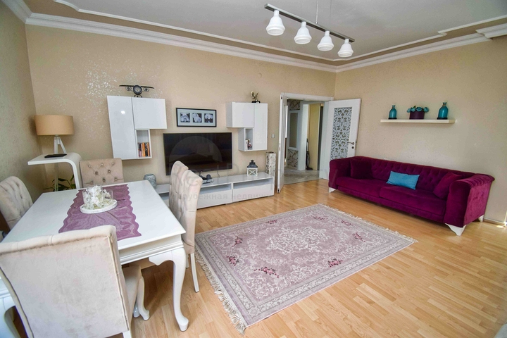 شقة 3 + 1 في حي لارا أنطاليا 