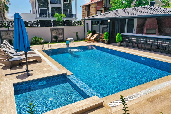 فيلا واسعة 4 + 1 في كيمير-منطقة أنطاليا 