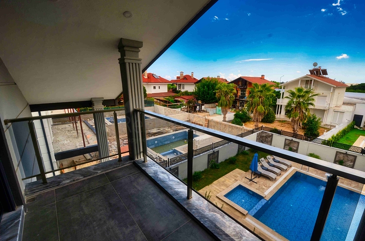 فيلا واسعة 4 + 1 في كيمير-منطقة أنطاليا 