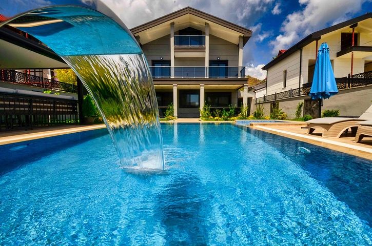 فيلا واسعة 4 + 1 في كيمير-منطقة أنطاليا 