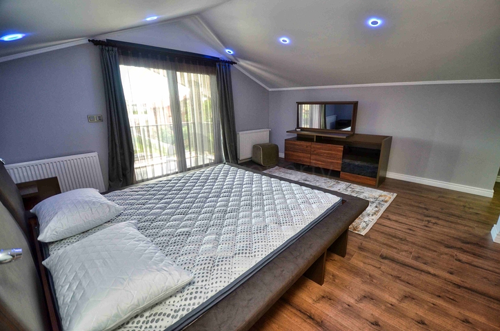 فيلا واسعة 4 + 1 في كيمير-منطقة أنطاليا 