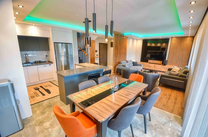 فيلا واسعة 4 + 1 في كيمير-منطقة أنطاليا 