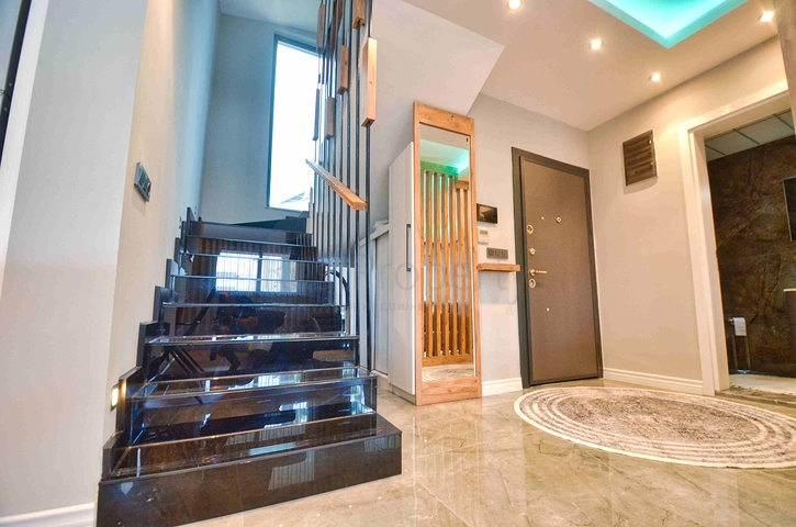 فيلا واسعة 4 + 1 في كيمير-منطقة أنطاليا 