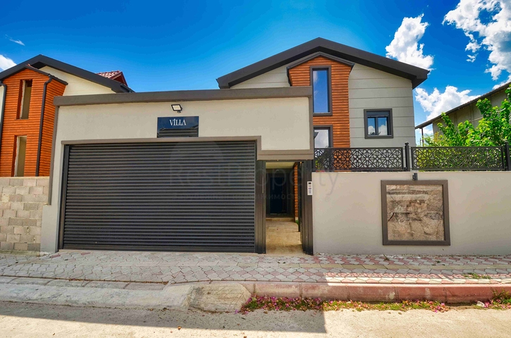 فيلا واسعة 4 + 1 في كيمير-منطقة أنطاليا 