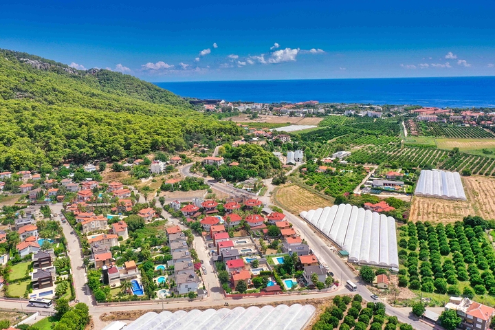 فيلا واسعة 4 + 1 في كيمير-منطقة أنطاليا 