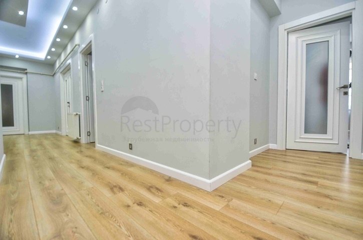 شقة فسيحة 4 + 1 في أونكالي - حي أنطاليا 