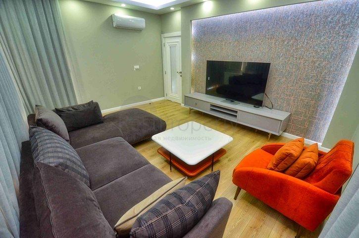 شقة فسيحة 4 + 1 في أونكالي - حي أنطاليا 