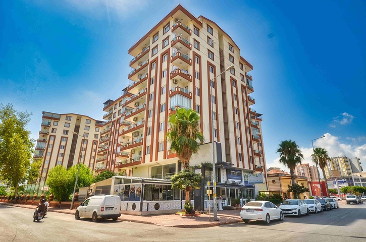 شقة فسيحة 4 + 1 في أونكالي - حي أنطاليا 