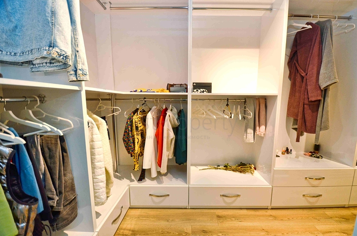 شقة فسيحة 4 + 1 في أونكالي - حي أنطاليا 