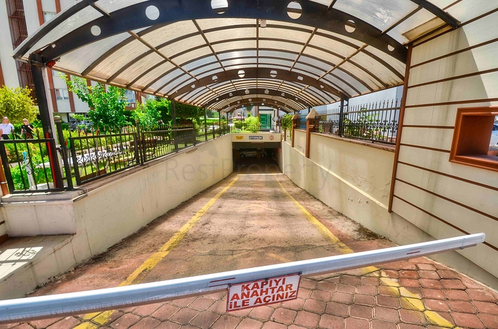 شقة فسيحة 4 + 1 في أونكالي - حي أنطاليا 