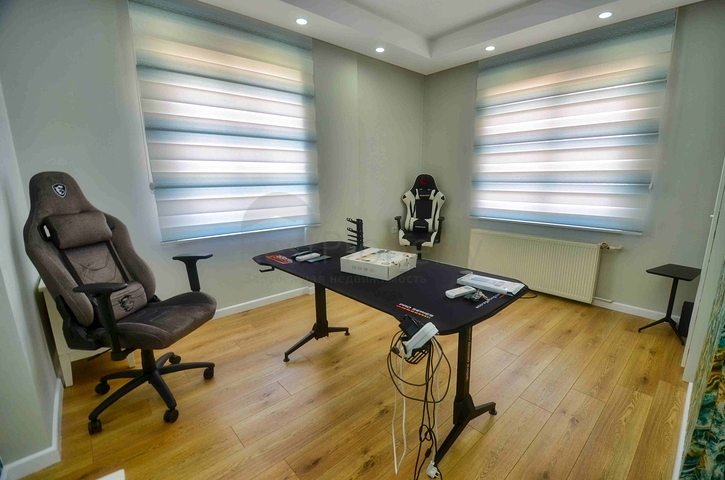 شقة فسيحة 4 + 1 في أونكالي - حي أنطاليا 