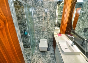 شقة فسيحة 4 + 1 في أونكالي - حي أنطاليا 