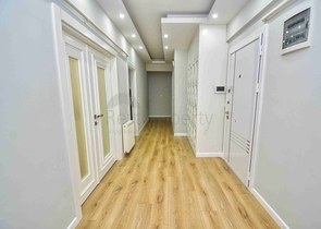 شقة فسيحة 4 + 1 في أونكالي - حي أنطاليا 