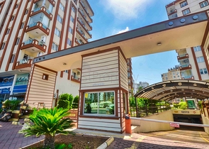 شقة فسيحة 4 + 1 في أونكالي - حي أنطاليا 