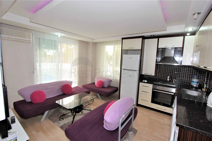 شقة 2 + 1 مع أثاث في هورما كونيالتي