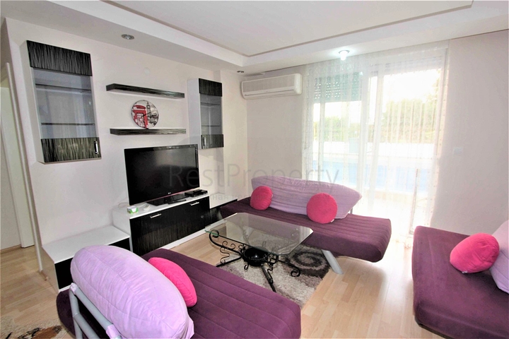 شقة 2 + 1 مع أثاث في هورما كونيالتي