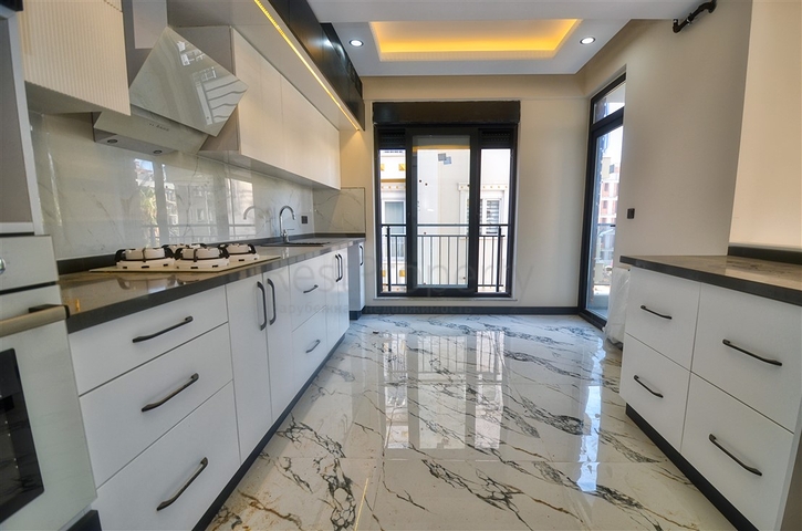 شقق 6+1 في وسط مدينة أنطاليا 