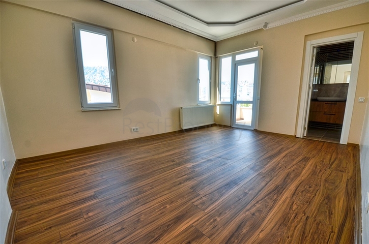 شقة 3+1 في حي ليمان-أنطاليا 