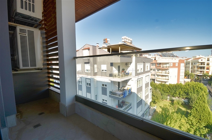 شقة 4+1 في حي أنكالي-أنطاليا 