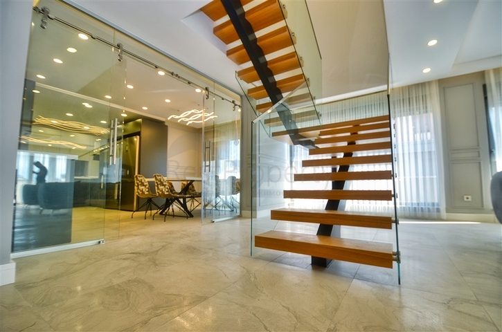 شقة 4+1 في حي أنكالي-أنطاليا 