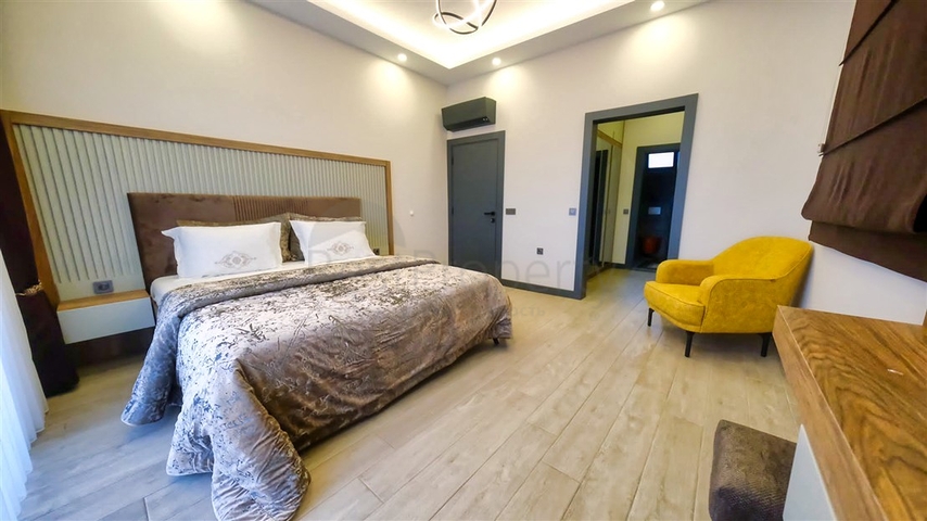 فيلا 3+1 في منطقة دوشيميالتي-أنطاليا 