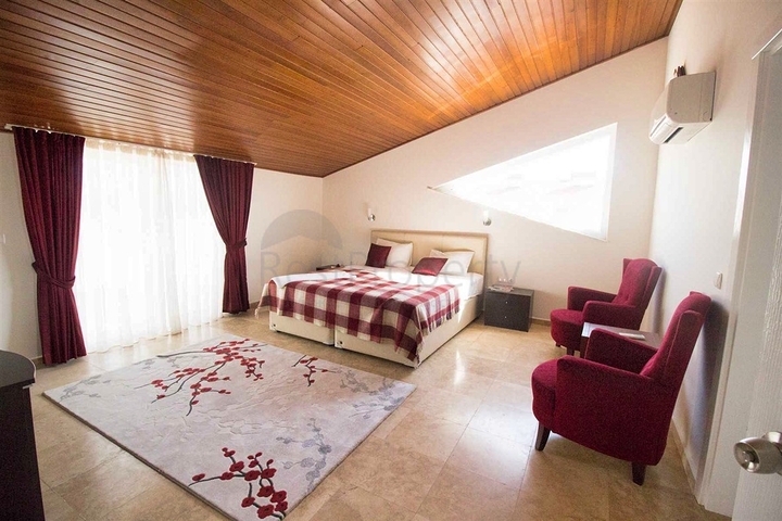 شقة 4 + 1 في منطقة بيليك أنطاليا 