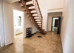 شقة 4 + 1 في منطقة بيليك أنطاليا 