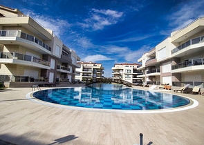 شقة 4 + 1 في منطقة بيليك أنطاليا 