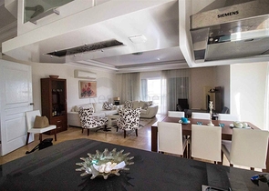 شقة 4 + 1 في منطقة بيليك أنطاليا 