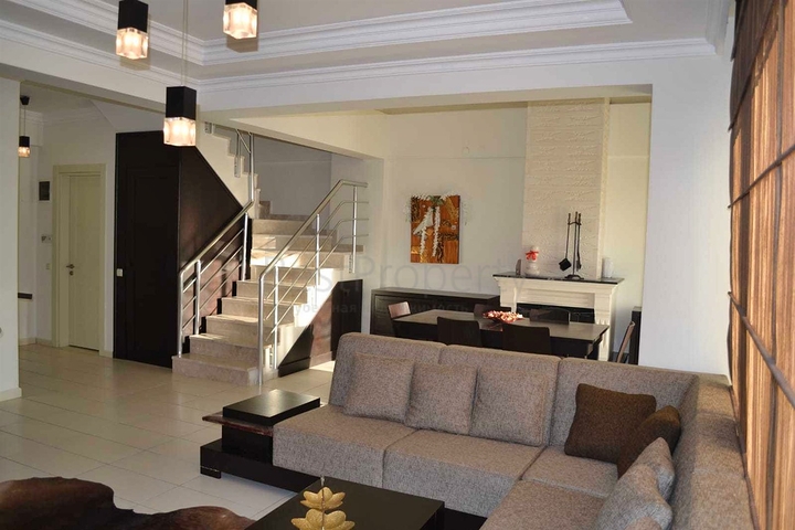 شقة 3 + 1 في منطقة بيليك أنطاليا 