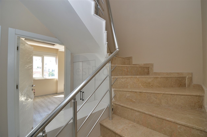 شقق دوبلكس 2+1 و 6+1 في منطقة كيبيز - أنطاليا 