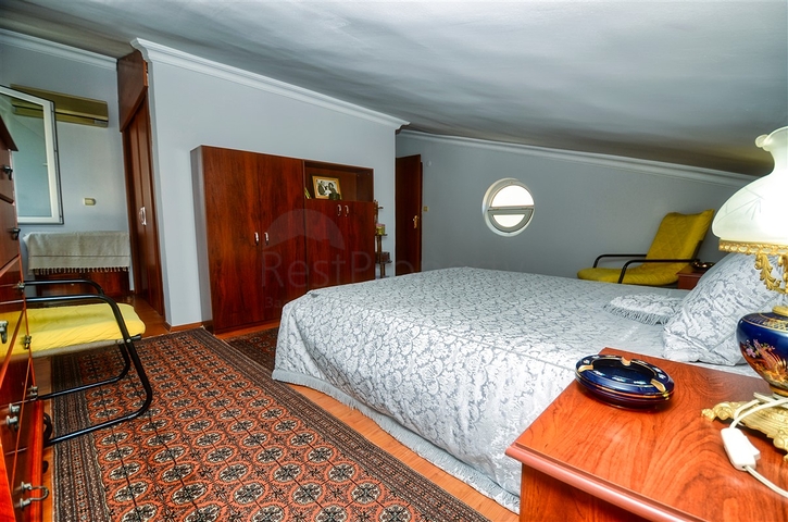 شقة دوبلكس 4 + 1 في وسط مدينة أنطاليا