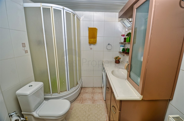 شقة دوبلكس 4 + 1 في وسط مدينة أنطاليا