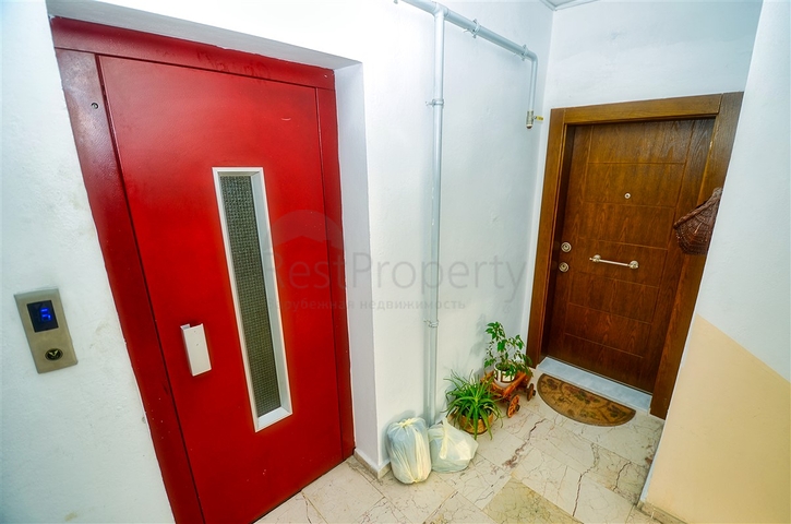 شقة دوبلكس 4 + 1 في وسط مدينة أنطاليا