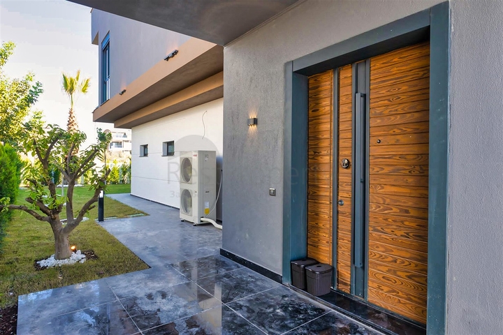 فيلا 6+1 في دوشيمالتي-منطقة أنطاليا 