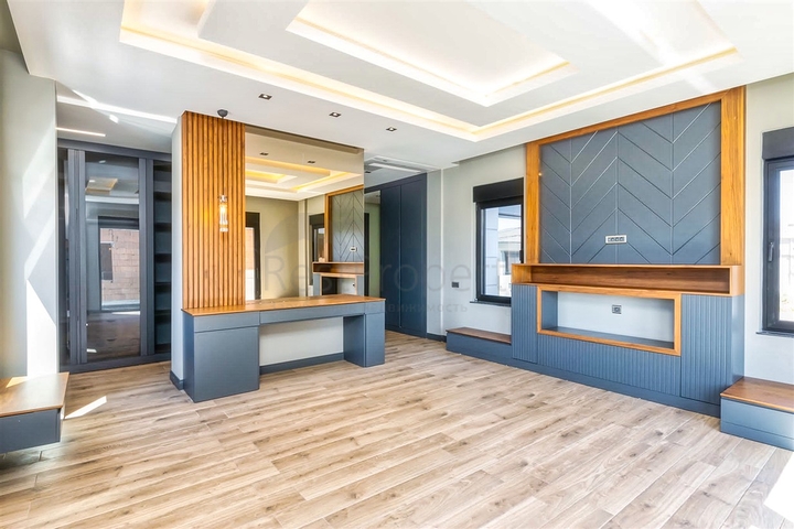 فيلا 6+1 في دوشيمالتي-منطقة أنطاليا 