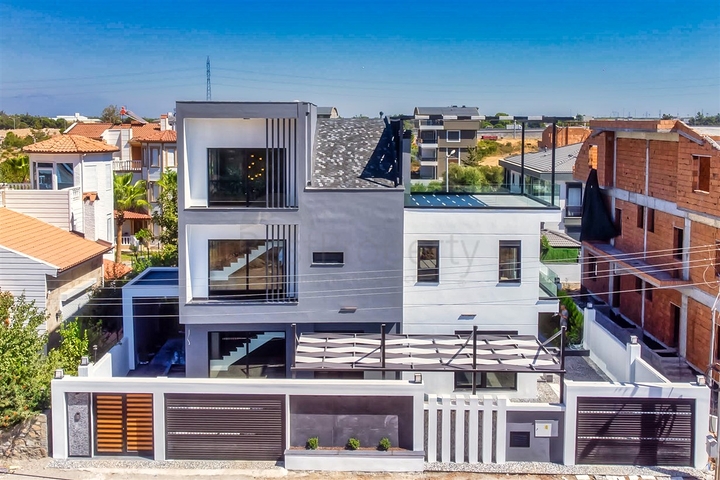 فيلا 6+1 في دوشيمالتي-منطقة أنطاليا 