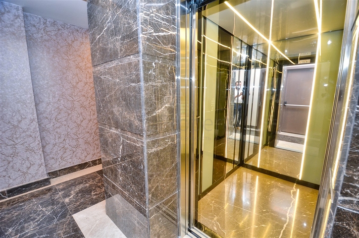 شقق 4+1 في كونيالتي-منطقة أنطاليا