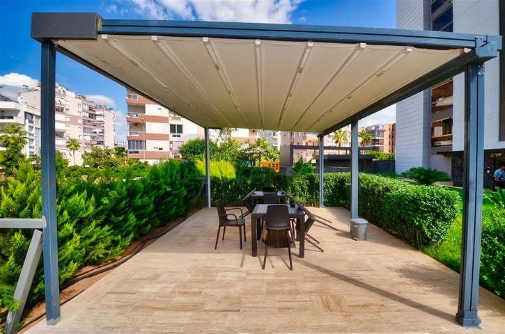 شقق 4+1 في كونيالتي-منطقة أنطاليا