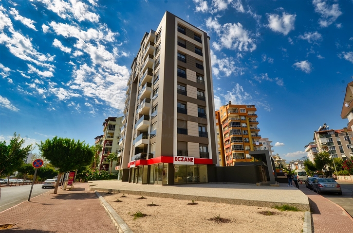 شقق 4+1 في كونيالتي-منطقة أنطاليا