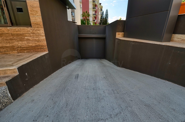 شقق 4+1 في كونيالتي-منطقة أنطاليا