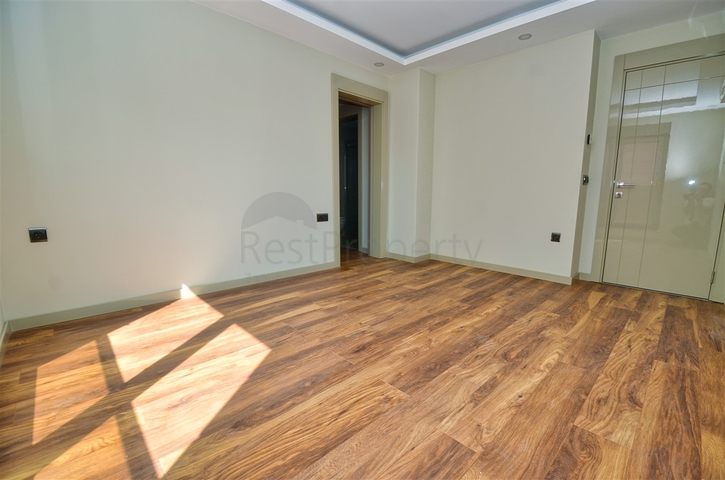 شقق 4+1 في كونيالتي-منطقة أنطاليا