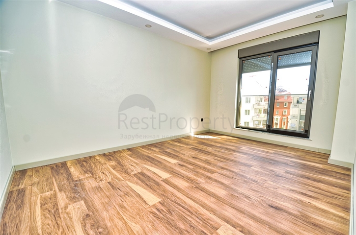 شقق 4+1 في كونيالتي-منطقة أنطاليا