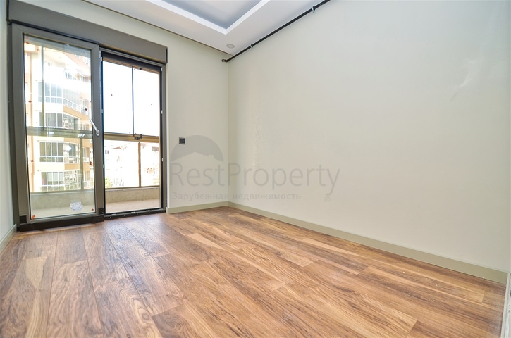 شقق 4+1 في كونيالتي-منطقة أنطاليا