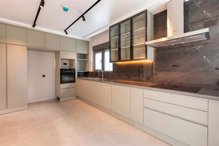 شقق 3+1 في منطقة أوندزالي-أنطاليا 