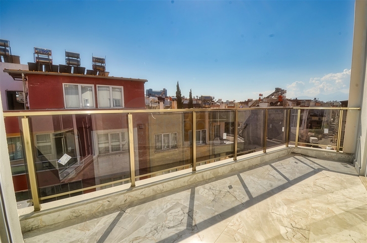 مشروع استثماري في مركز مدينة أنطاليا