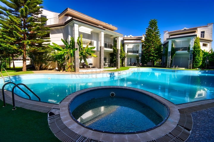 فلل 4 + 1 في جوزيلوبا - حي أنطاليا