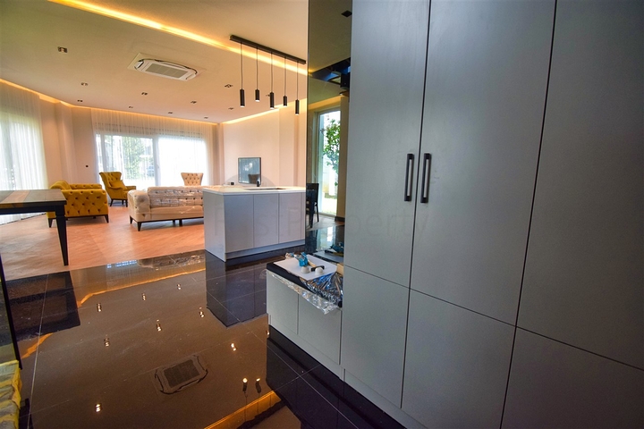 فلل 4 + 1 في جوزيلوبا - حي أنطاليا