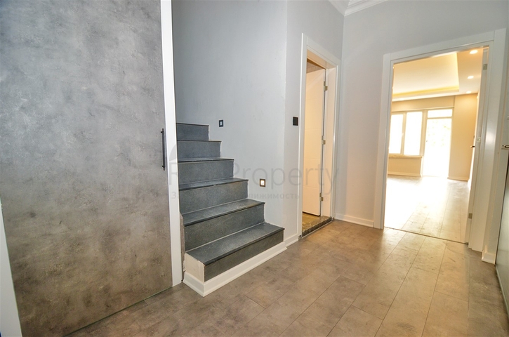 شقة دوبلكس 3 + 1 في حي تشيباشي - أنطاليا