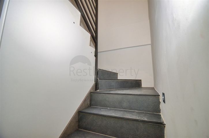 شقة دوبلكس 3 + 1 في حي تشيباشي - أنطاليا